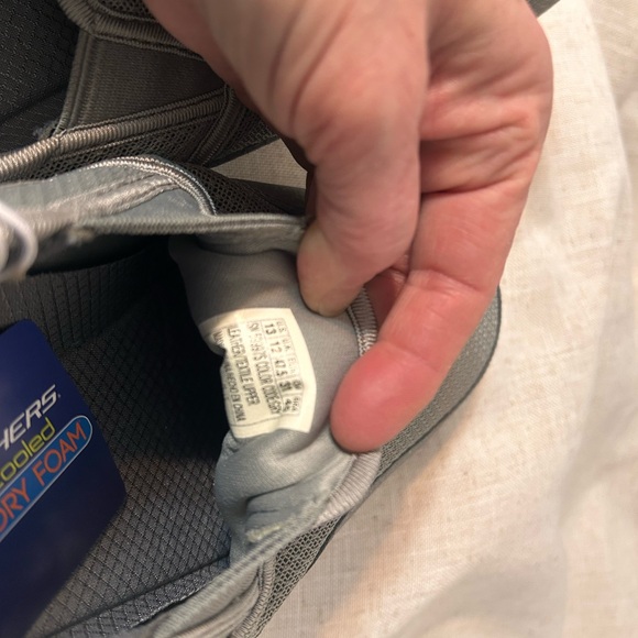 Men’s Skechers Equalizer Persist Slip On - Picture 8 of 8